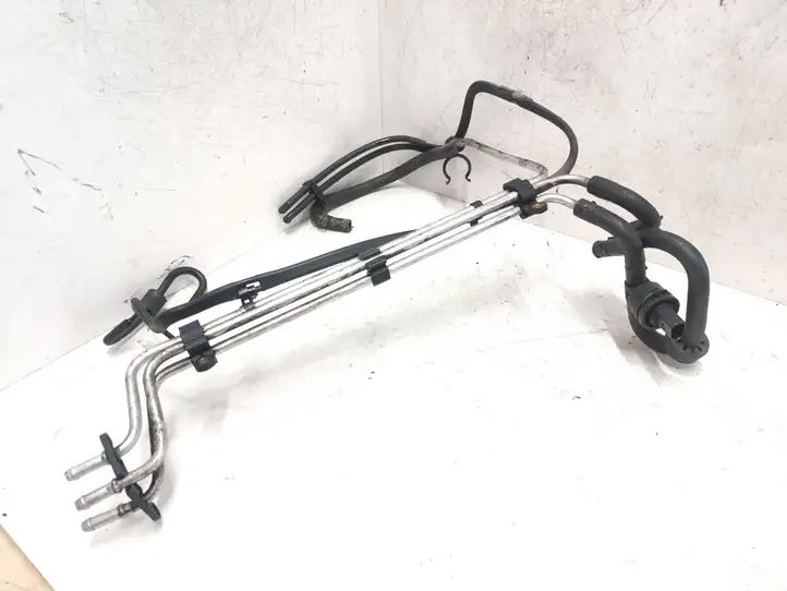Seat Altea (2004 - 2009) 038906081B Трубка топливной системы — фото 1