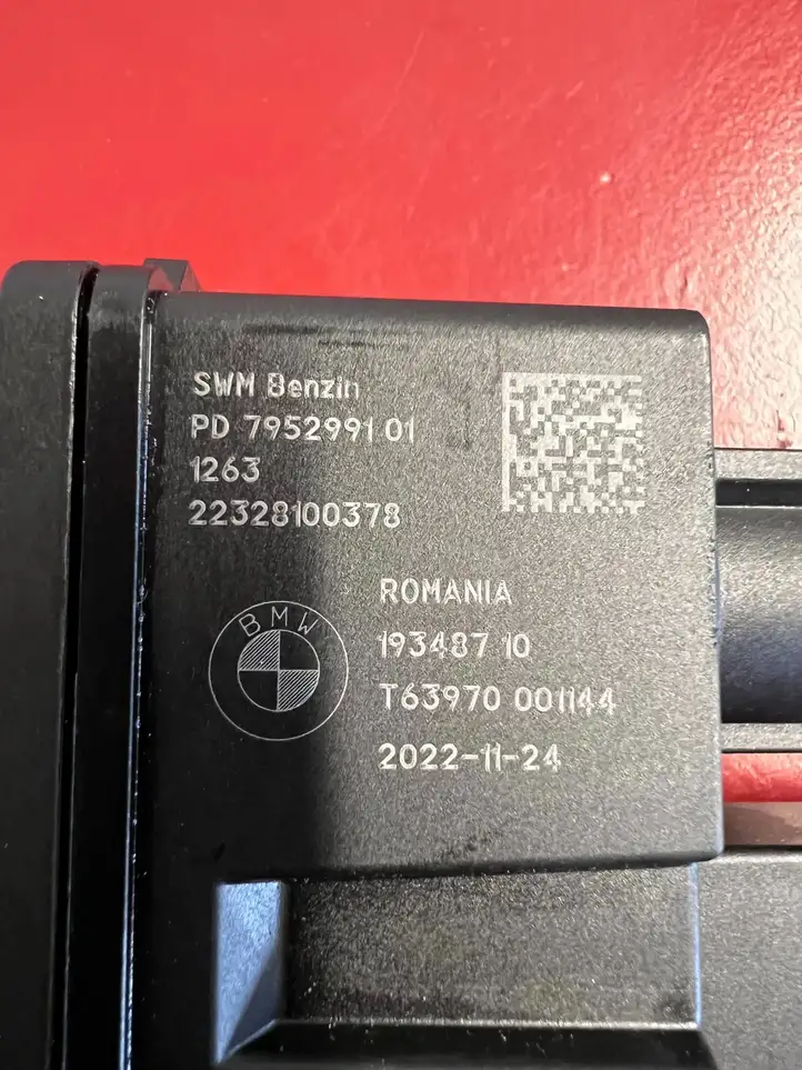 BMW X1 U11 (2022 - ) 7952991 Блок управления электропитанием — фото 4