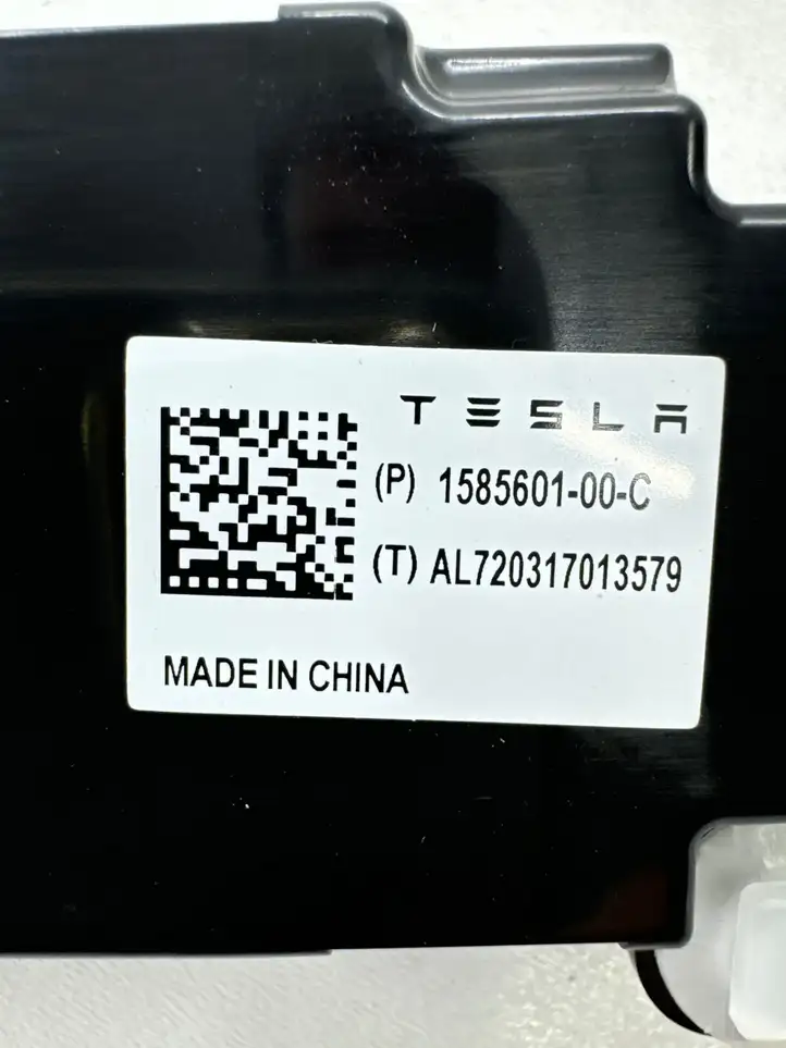 Tesla Model Y (2019 - 2024) 158560100C Антенна Bluetooth — фото 4