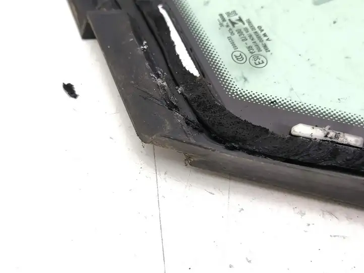 Volkswagen ID.3 10A845412 Треугольное стекло кузова — фото 3