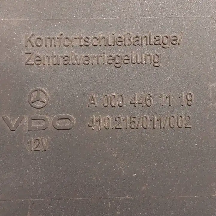 Mercedes-Benz Vito Viano W638 (1996 - 2003) A0004461119 Модуль комфорта — фото 4