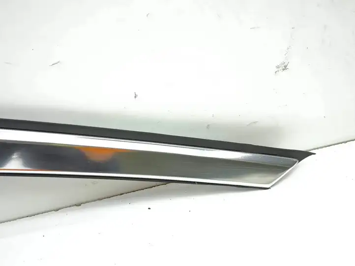 Volkswagen T-Roc 2GA853346E Облицовка заднего бокового стекла — фото 12