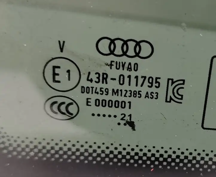 Audi RS6 C8 (2019 - ) 4K9845297H Заднее боковое стекло — фото 4