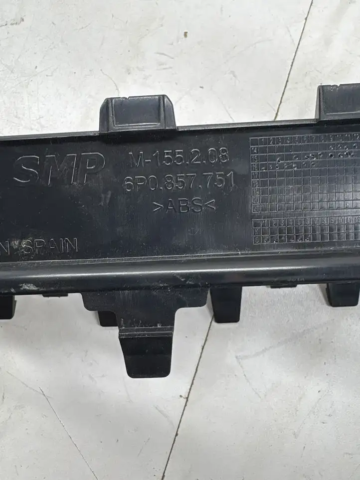 Seat Ibiza IV (6J,6P) 6P0857751 Кронштейн GPS-навигатора — фото 3