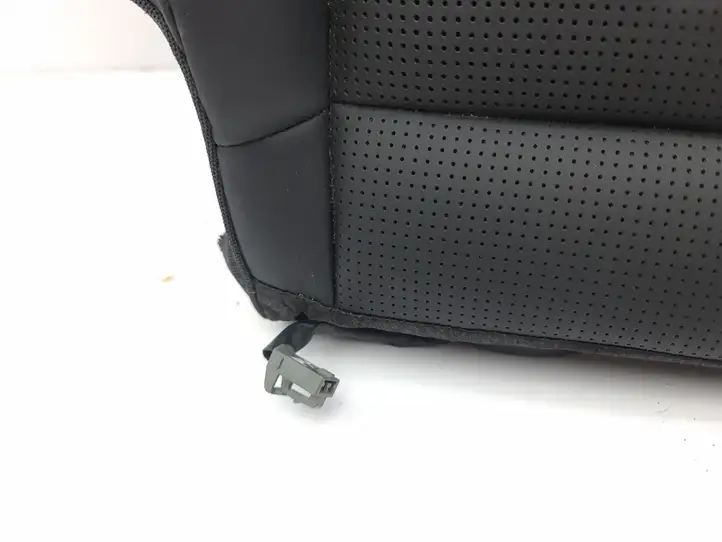 Kia Niro Нижняя часть сиденья переднего пассажира — фото 2
