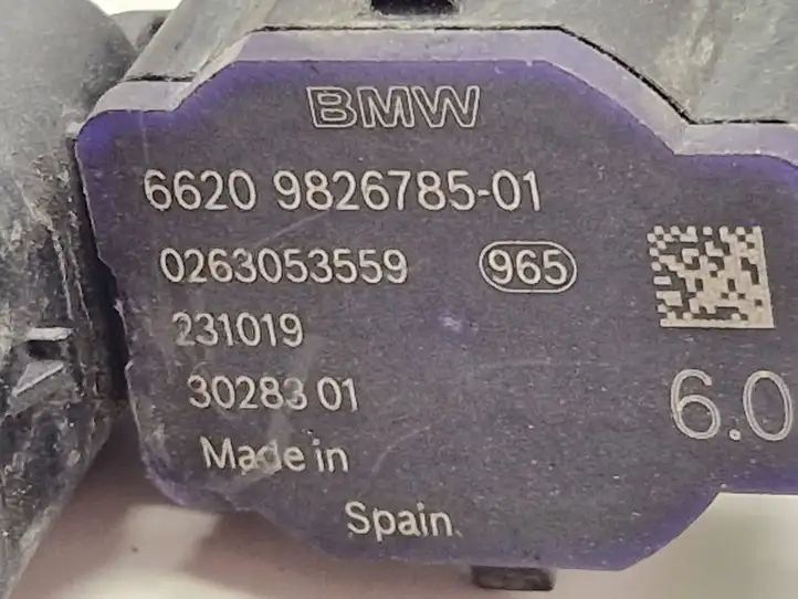BMW i4 (2021 - ) 9826785 Датчик удара SRS — фото 4