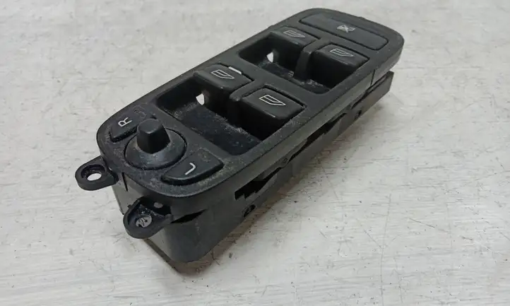 Volvo V50 (2004 - 2008) 30710788 Блок кнопок стеклоподъемников — фото 2