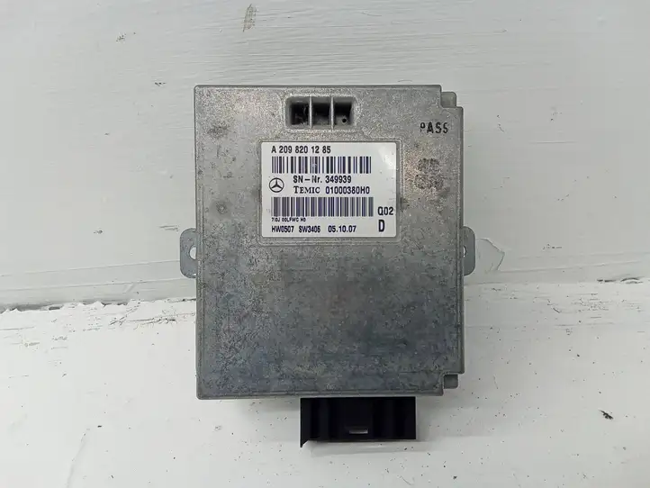 Mercedes-Benz ML W164 (2005 - 2011) A2098201285 Блок GSM — фото 1