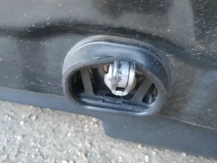 Renault Scenic III - Grand scenic III (2009 - 2016) Ограничитель задней двери — фото 1