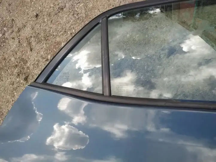 Toyota Auris 150 (2006 - 2012) Накладка стекла задней двери — фото 3