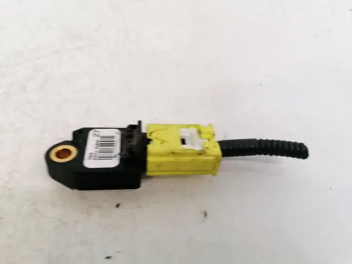 Toyota Auris 150 (2006 - 2012) 8983102060 Датчик удара SRS — фото 2