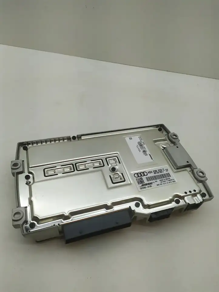 Audi A6 C7 (2011 - 2014) 4G0035223C Усилитель звука — фото 4