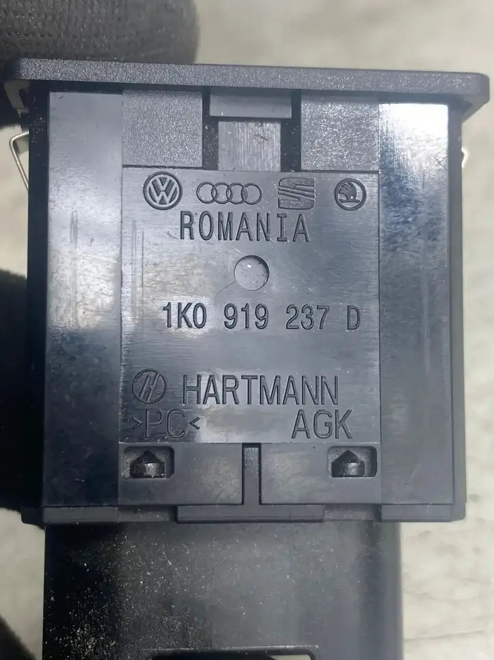 Volkswagen Tiguan (2007 - 2011) 1K0919237D Включатель надувной подушки для пассажира — фото 3