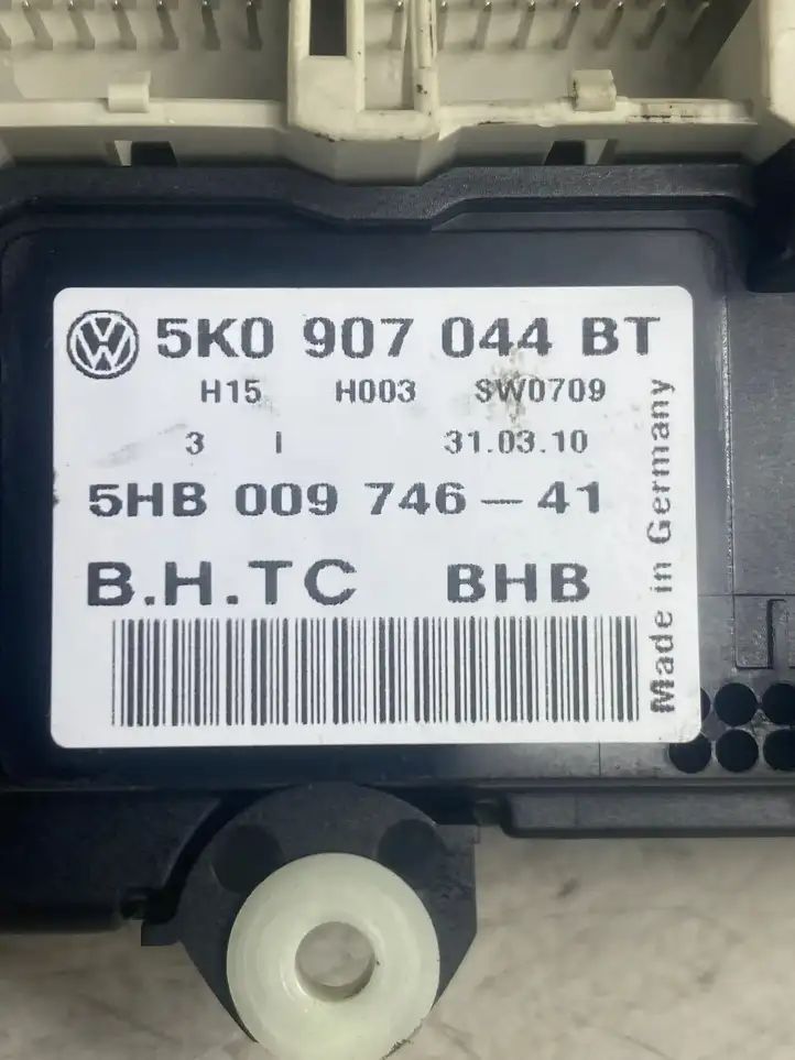 Volkswagen Tiguan (2007 - 2011) 5K0907044BT Блок управления климат-контролем — фото 5