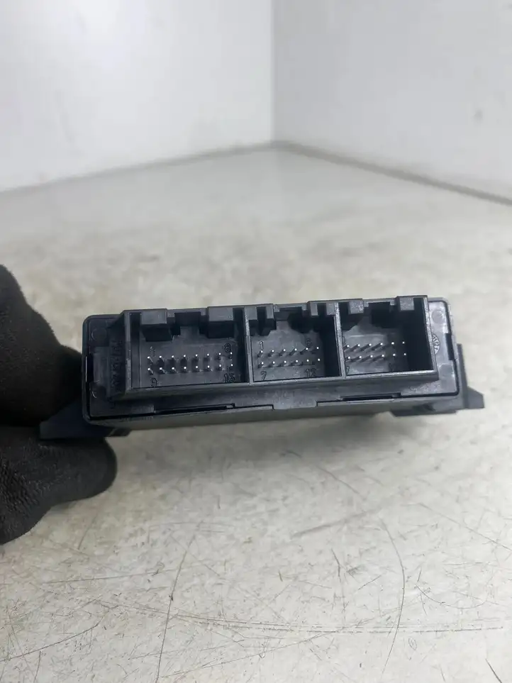Volkswagen Tiguan (2007 - 2011) 3AA919475L Блок управления парктрониками — фото 3