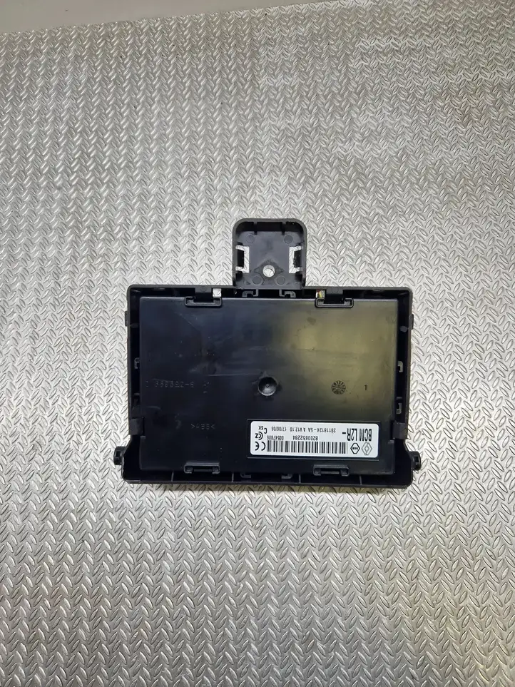 Renault Clio III (2005 - 2012) 8200652284 Модуль комфорта — фото 3