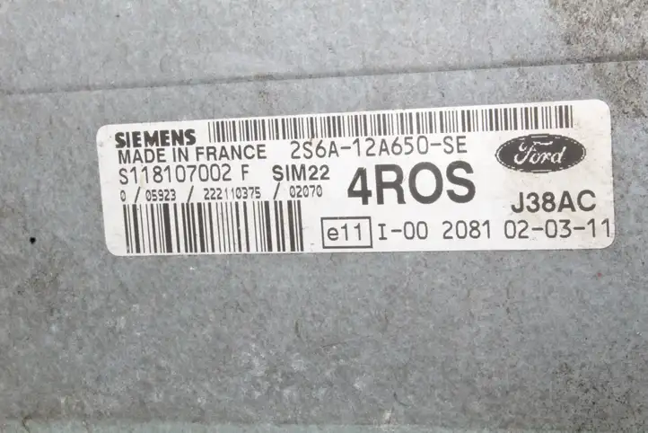 Ford Fiesta (2006 - 2008) 2S6A12A650SE Блок управления двигателем (ЭБУ) — фото 2
