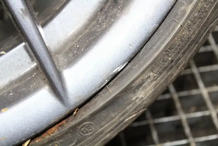 BMW Z4 E85 E86 (2002 - 2008) 26530R19 Легкосплавные диски R12 — фото 4