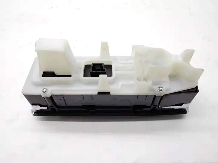 Mercedes-Benz E W212 (2009 - 2016) A2049055302 Кнопка стеклоподъемников — фото 4