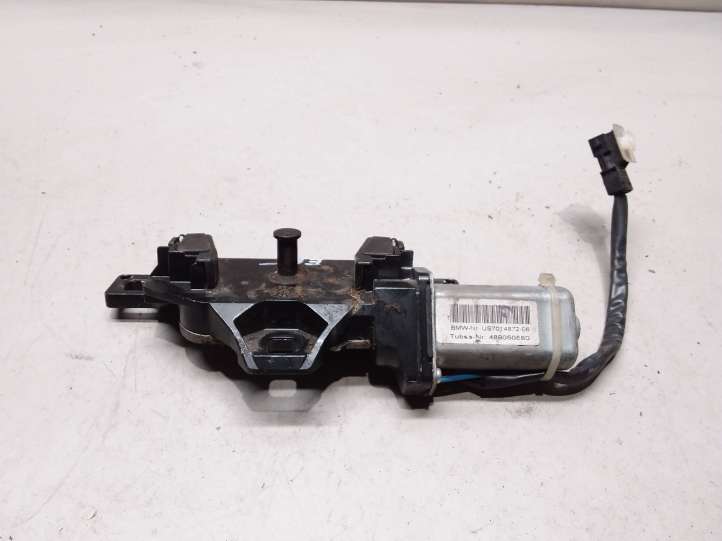 BMW 7 E65 E66 (2001 - 2008)  7014872 Притягиватель задней крышки