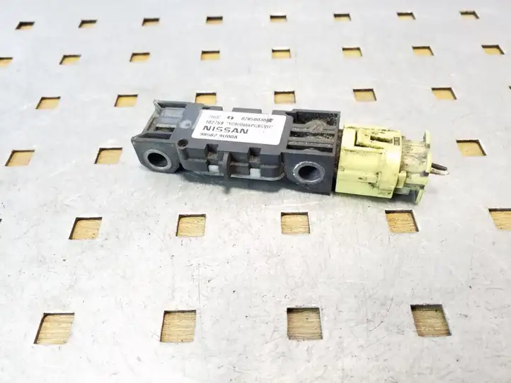 Nissan Note (E11) (2006 - 2014) 985829U00A Датчик удара SRS — фото 2