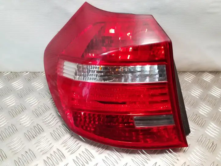 BMW 1 E81 E87 (2004 - 2011) 7164955 Задний фонарь в кузове — фото 1