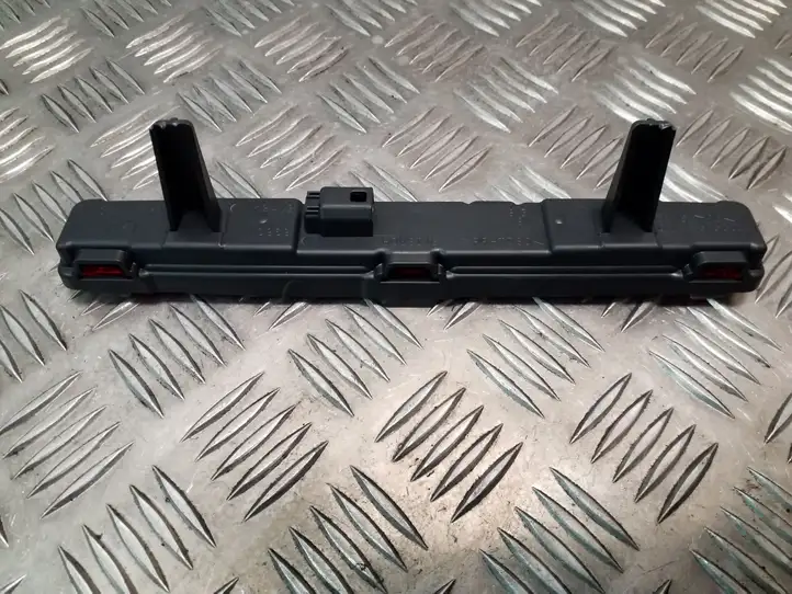 Mazda 6 (2012 - 2015) GHK151580 Дополнительный стоп фонарь — фото 3