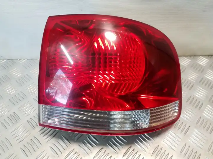 Volkswagen Touareg I (2002 - 2010) 7L6945096K Задний фонарь в кузове — фото 3