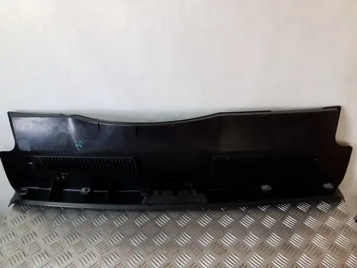Fiat Grande Punto (2005 - 2014) 735335686 Отделка порога багажника — фото 4