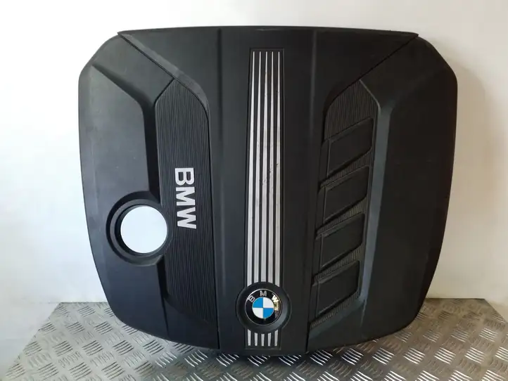 BMW 5 F10 F11 (2009 - 2016) 7802847 Крышка двигателя декоративная — фото 1