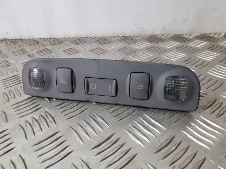 Audi A4 S4 B5 8D (1999 - 2001) 8D0947111AA Задняя подсветка — фото 3