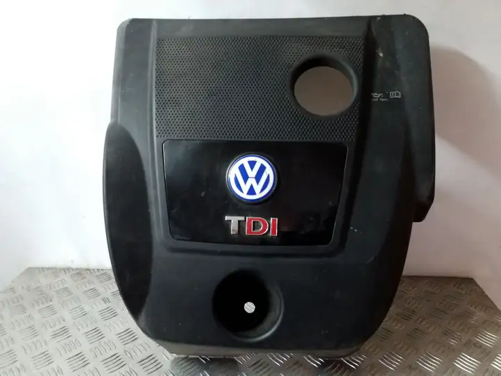 Volkswagen Golf IV (1998 - 2005) 038103925 Крышка двигателя декоративная — фото 1