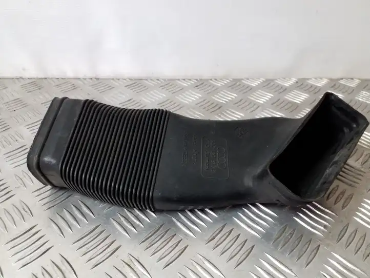 Audi A4 S4 B5 8D (1999 - 2001) 8D0129617E Детали воздухозаборника — фото 1