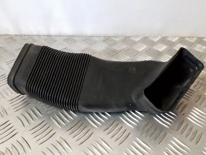 Audi A4 S4 B5 8D (1999 - 2001) 8D0129617E Детали воздухозаборника — фото 1