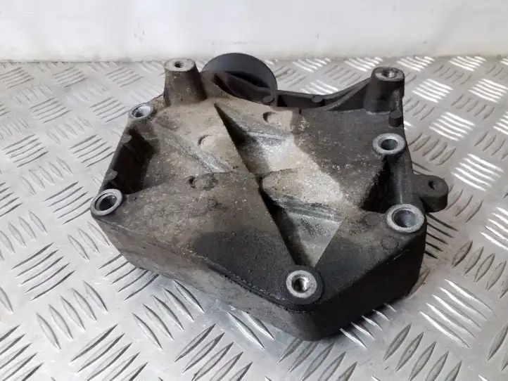 Fiat Croma (2005 - 2011) 55210423 Кронштейн компрессора кондиционера воздуха — фото 2