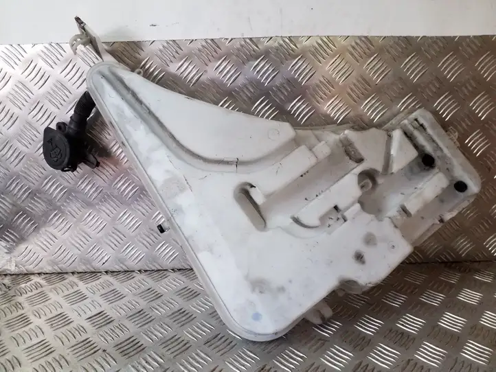 BMW 1 F20 F21 (2011 - 2019) 7241673 Бачок омывателя стекла — фото 1