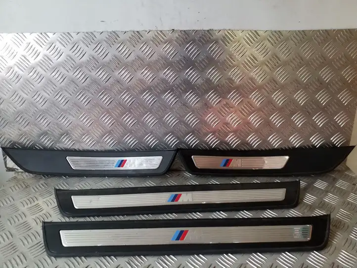 BMW 5 F10 F11 (2009 - 2016) 8050054 Внутренняя отделка переднего порога — фото 1