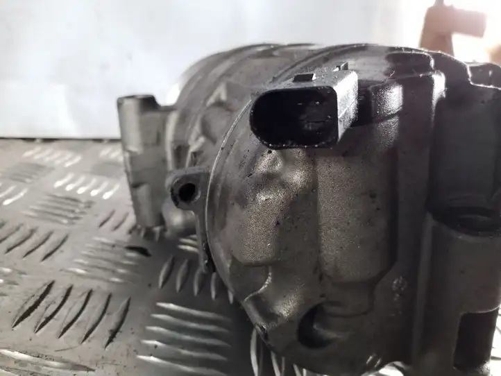 Audi A6 C7 (2011 - 2014) 4471909750 Компрессор (насос) кондиционера воздуха — фото 2