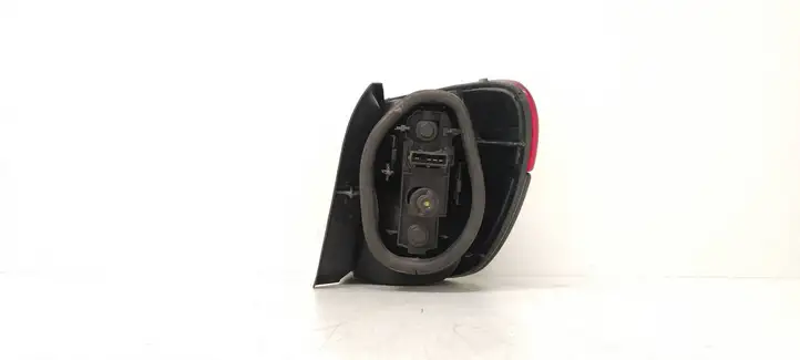 Peugeot 406 (1999 - 2006) 45502 Задний фонарь в кузове — фото 3