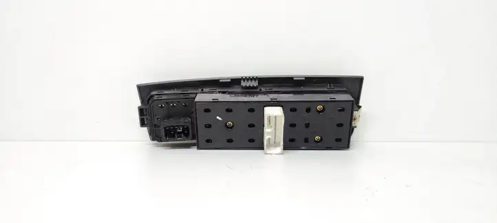 Hyundai Matrix (2005 - 2008) 93570T7100YN Кнопка стеклоподъемников — фото 5