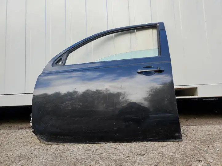 Nissan Micra (2003 - 2007) Дверь — фото 1