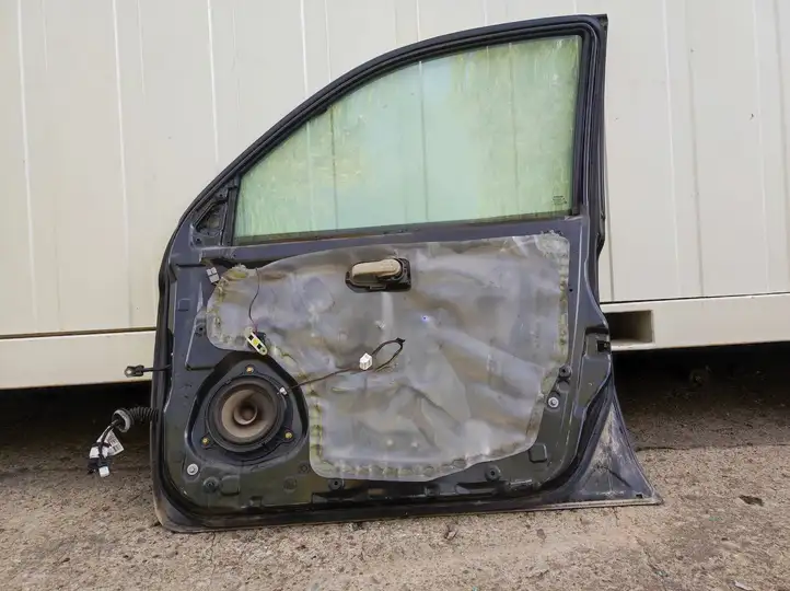 Nissan Micra (2003 - 2007) Дверь — фото 5