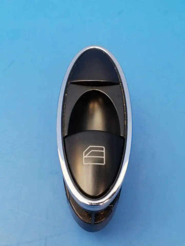 Mercedes-Benz CLS C219 (2003 - 2011) A2118219758 Блок кнопок стеклоподъемников — фото 1