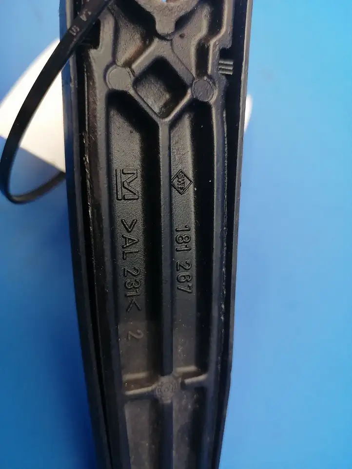 Mercedes-Benz C W203 (2000 - 2007) A2038200544 Рычаг стеклоочистителя — фото 9