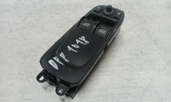 Volvo C30 (2010 - 2013) 31295124AA Кнопка стеклоподъемников — фото 2