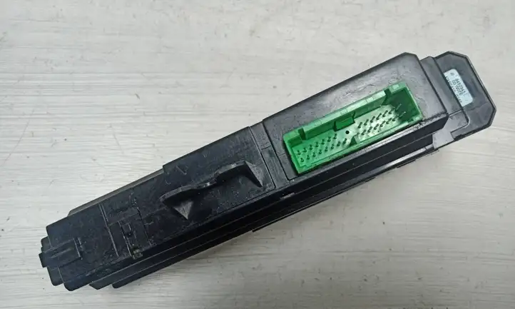 Volvo S80 (1998 - 2004) 9452941 Кнопка стеклоподъемников — фото 4