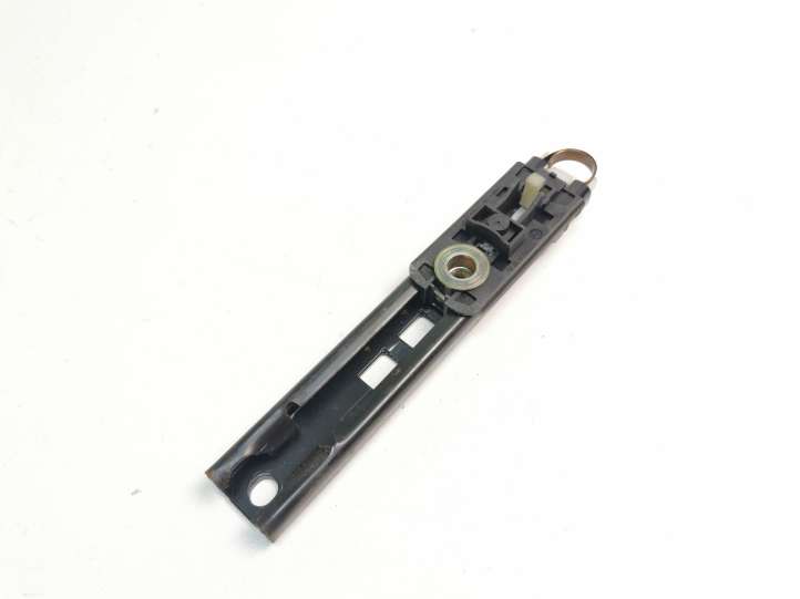 BMW 3 E46 (1998 - 2005)  8207957 Электродвигатель регулировки высоты ремня безопасности