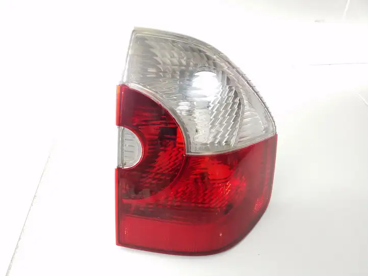BMW X3 E83 (2003 - 2010) 53216990170 Задний фонарь в кузове — фото 1