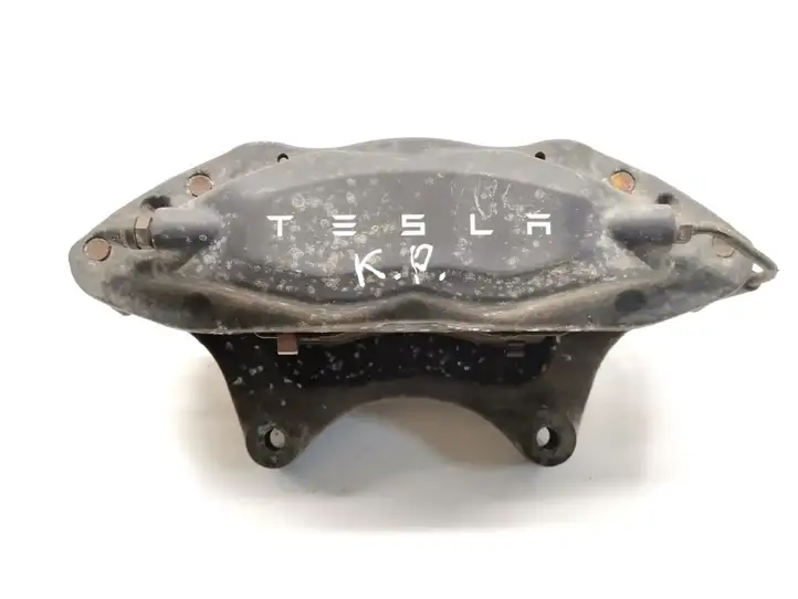 Tesla Model X (2015 - 2021) 100779400C Тормозной суппорт передний — фото 4