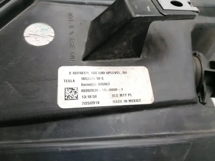 Tesla Model S (2016 - 2021) 1053575-00-C Передняя фара — фото 4